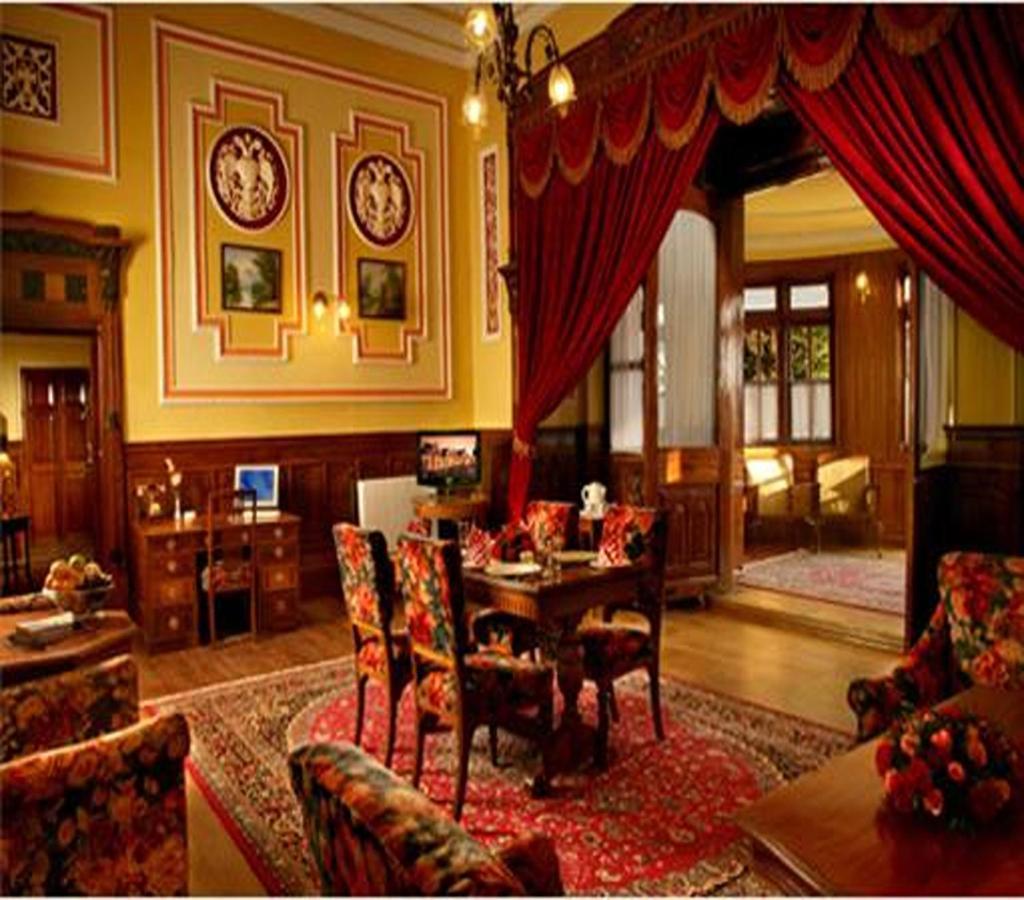 Welcomheritage Fernhills Royal Palace Ooty Exterior photo